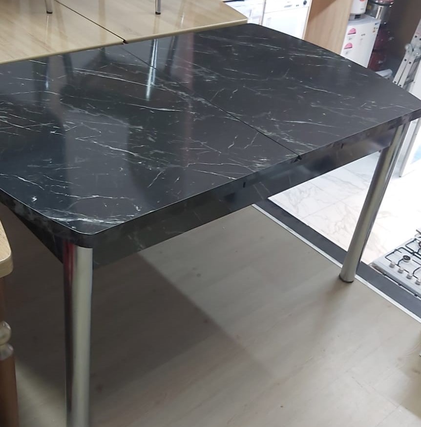 80*130 lak panel mutfak masası